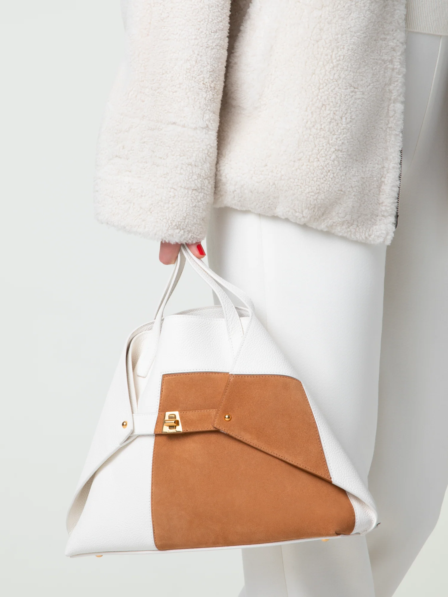 Ai Small Shoulder Tote - Image 2