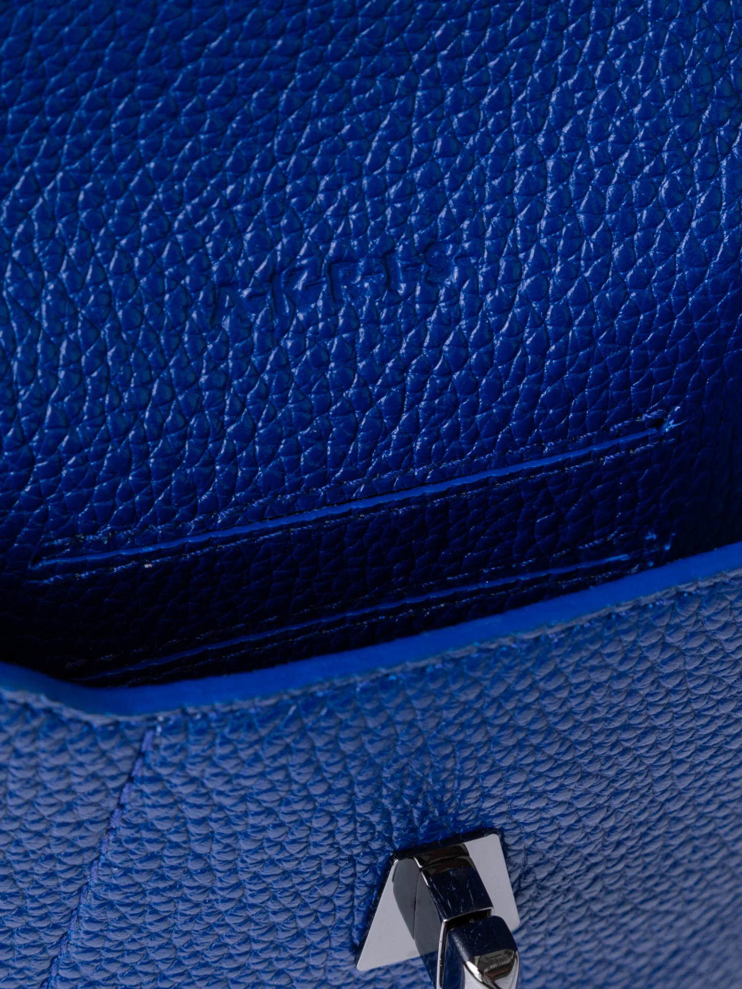 Anouk Phone Pouch - Image 4