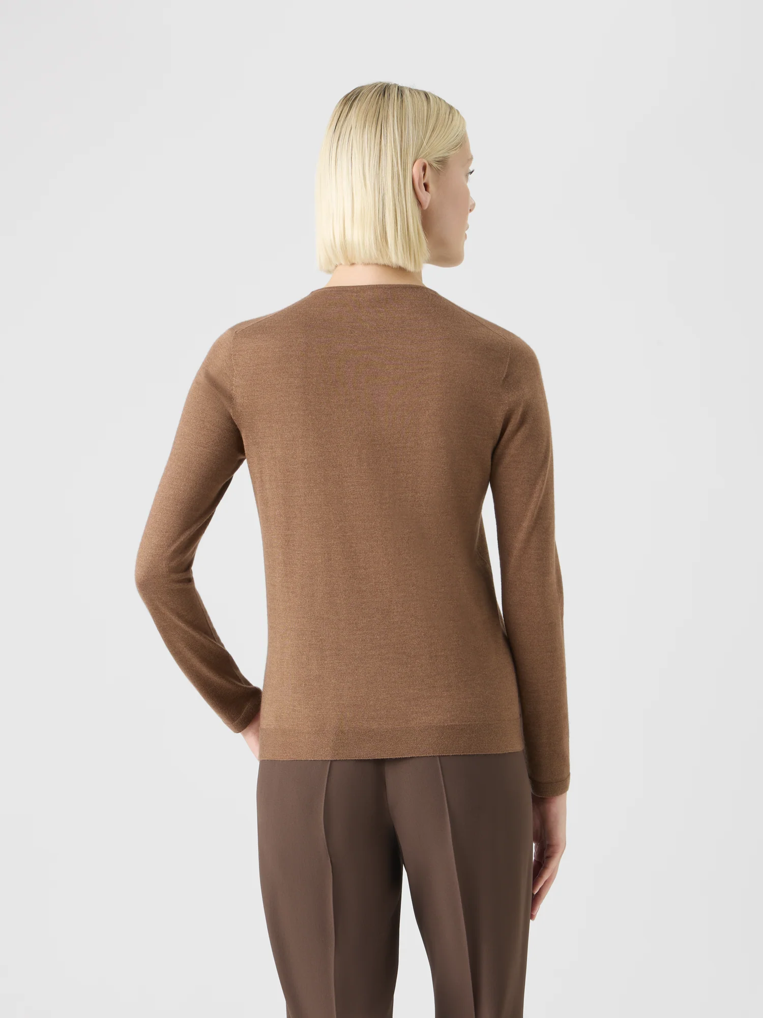 Seamless Crew Neck Sweater in Cashmere Silk - Image 5