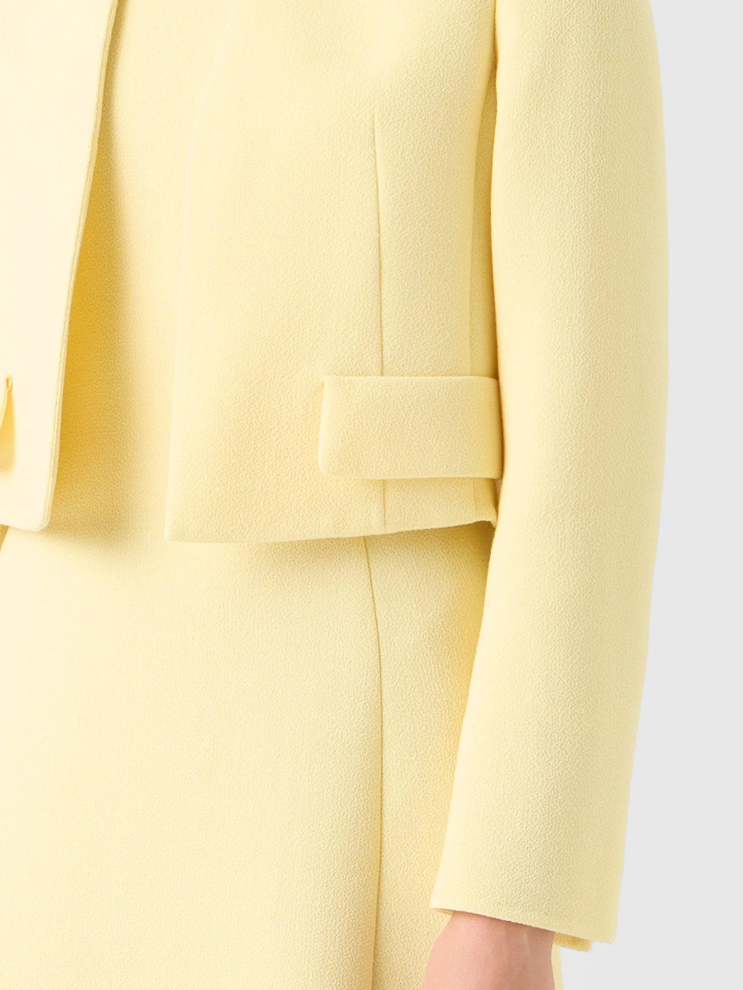 Short Wool Crêpe Double-Face Jacket - Image 5