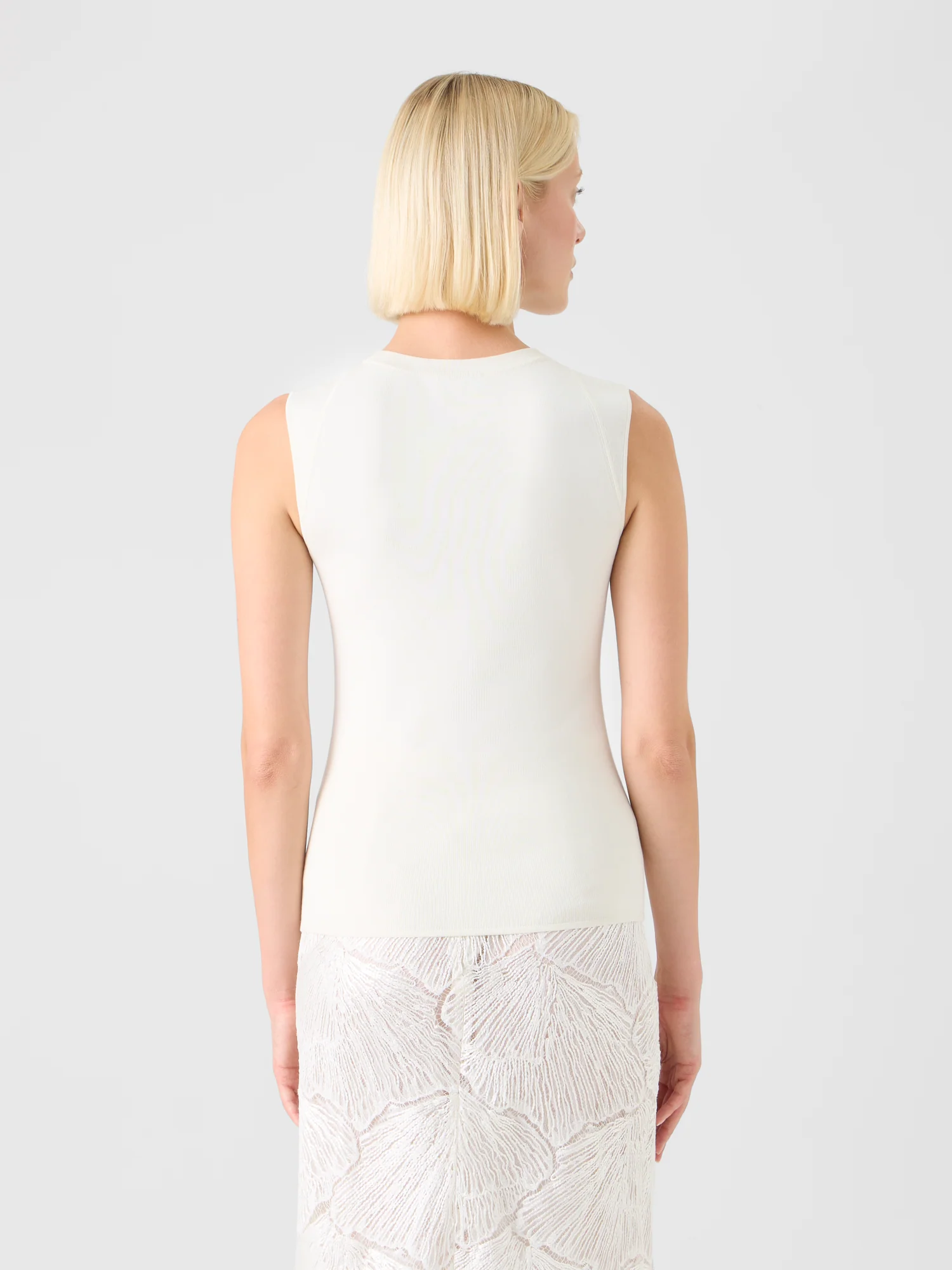 Sleeveless Knit Top in Silk Stretch - Image 5