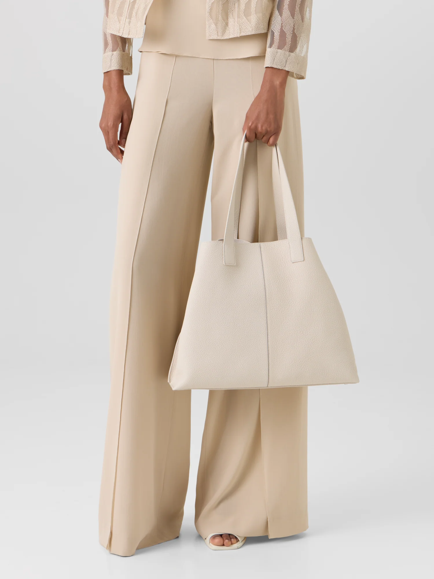 Ai Medium Shoulder Tote - Image 3