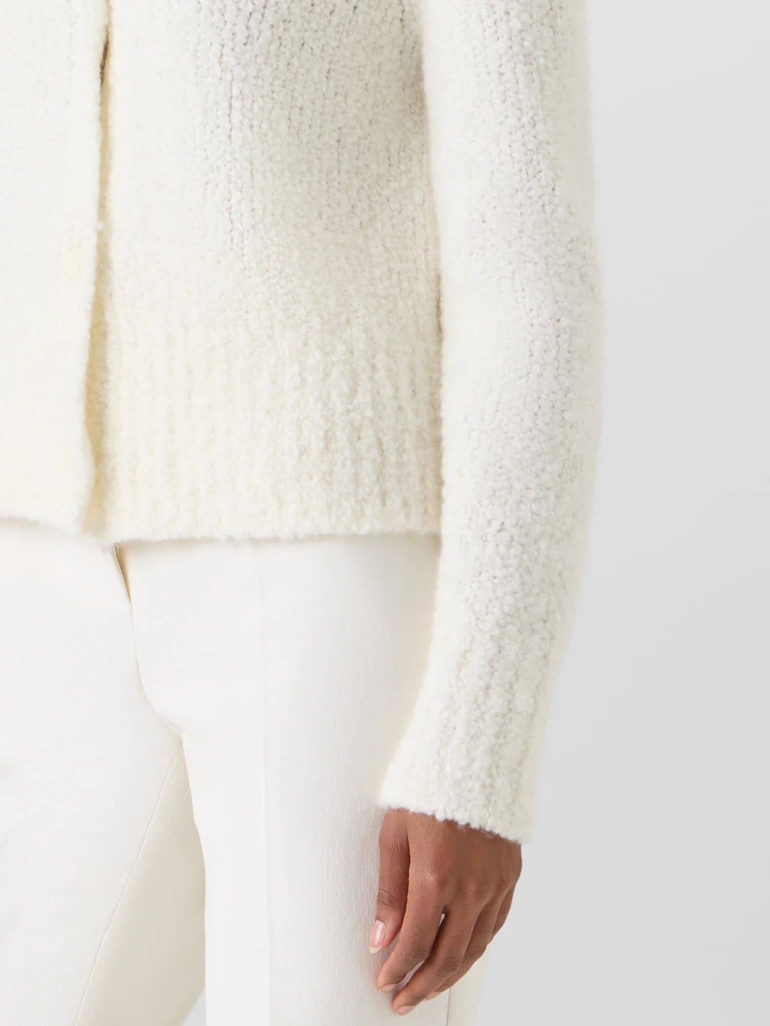 Bracelet-Sleeve Cashmere-Silk Bouclé Knit Short Cardigan - Image 5