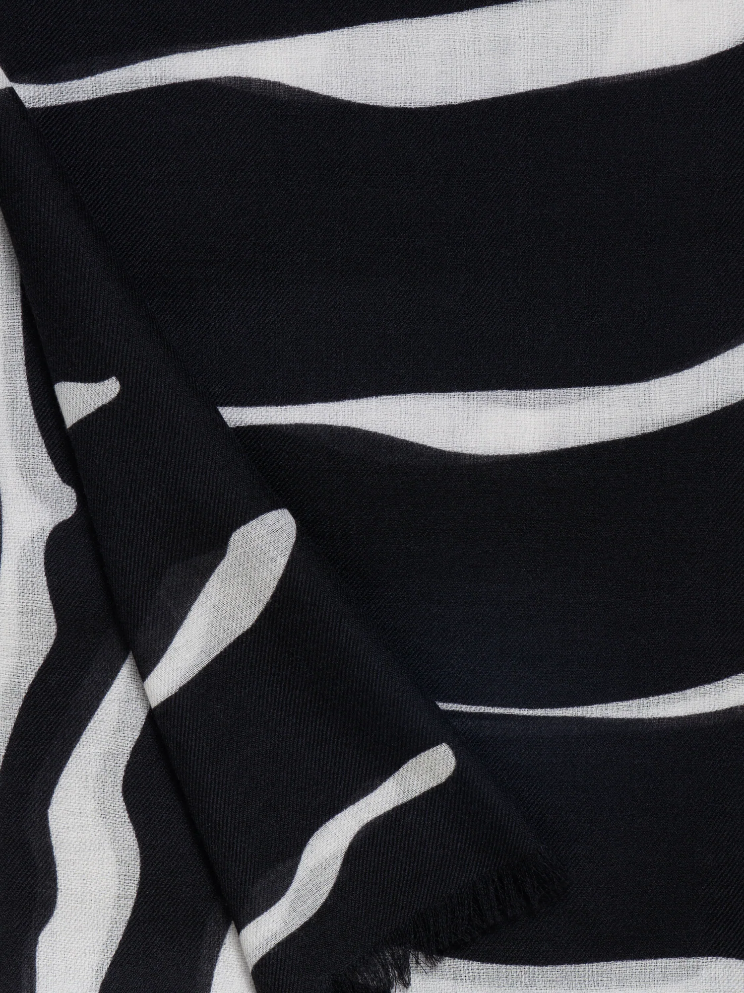 Cashmere Scarf - Image 4