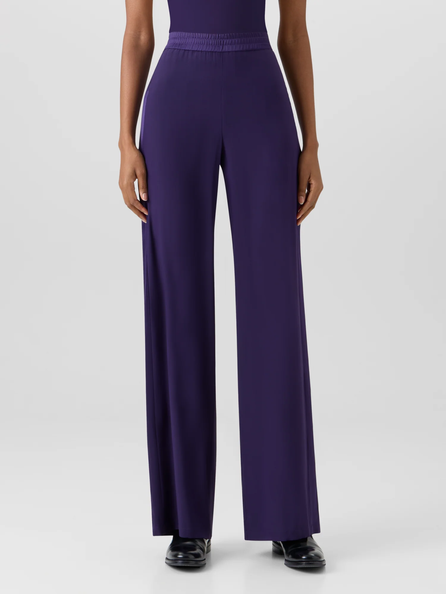 Filibert Straight-Leg Pants in Stretch Silk - Image 4