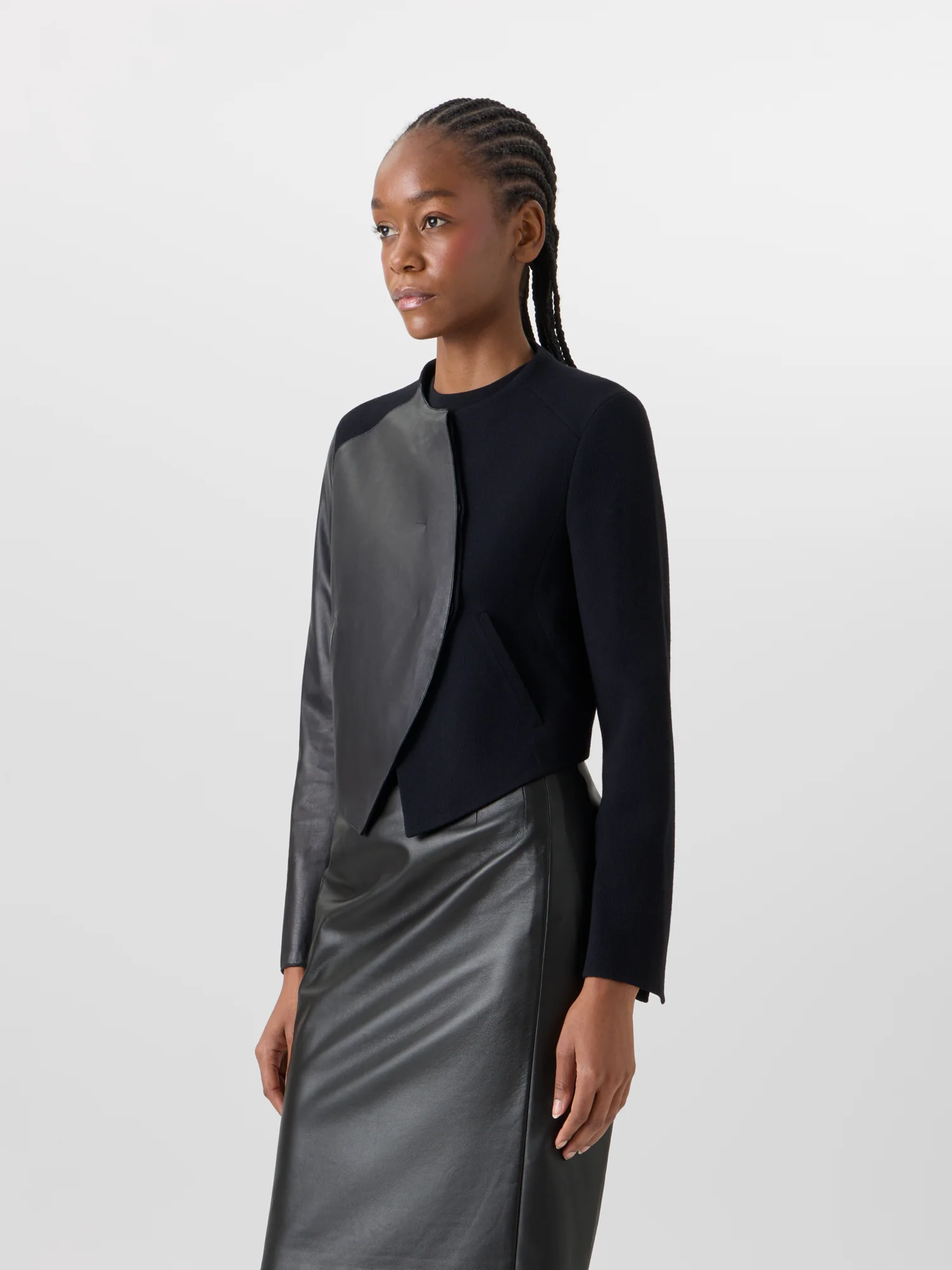 Hynora Jacket in Wool-Crêpe Double-Face - Image 4