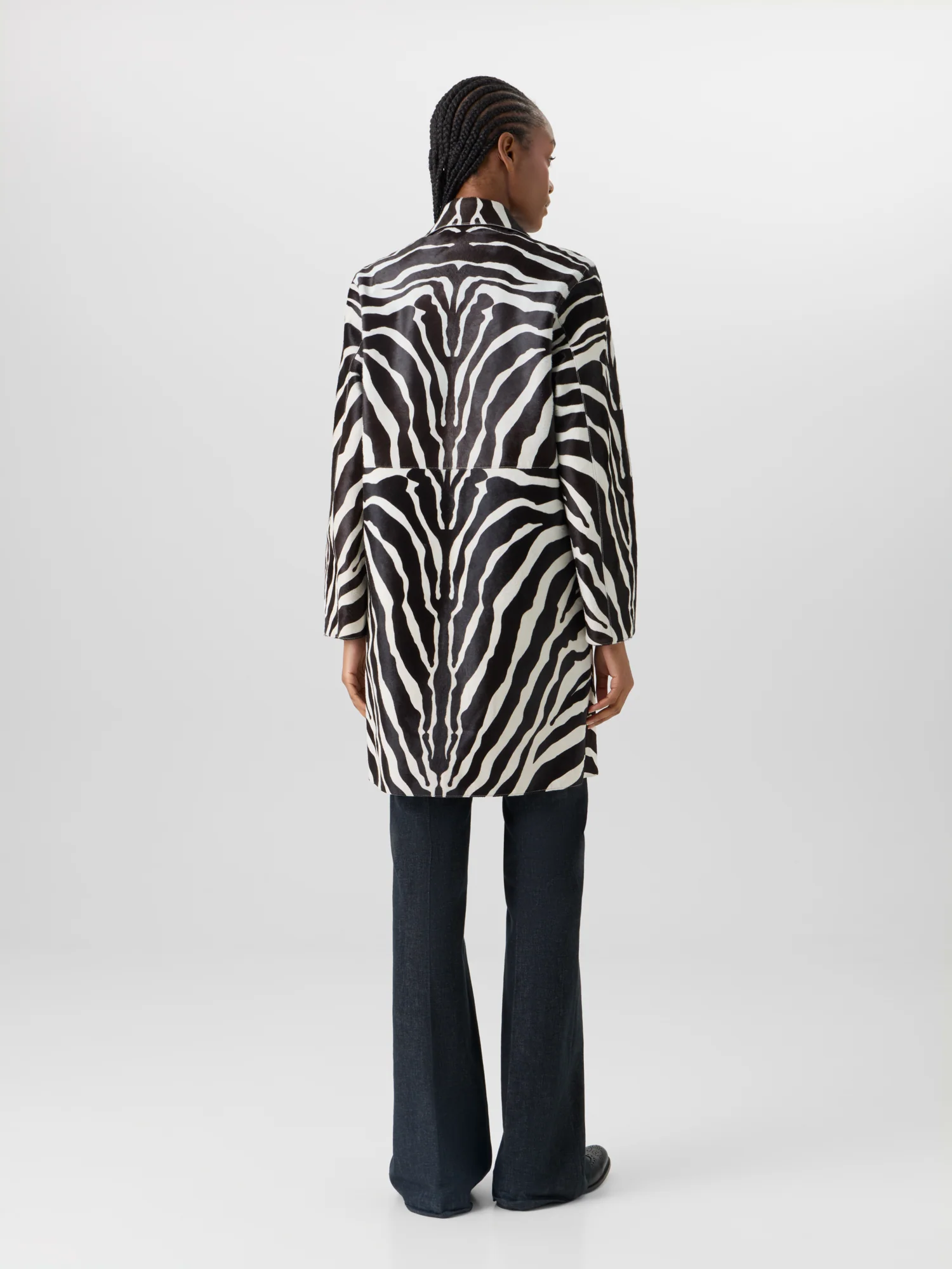 Laron Short Coat in Calfskin - Image 6