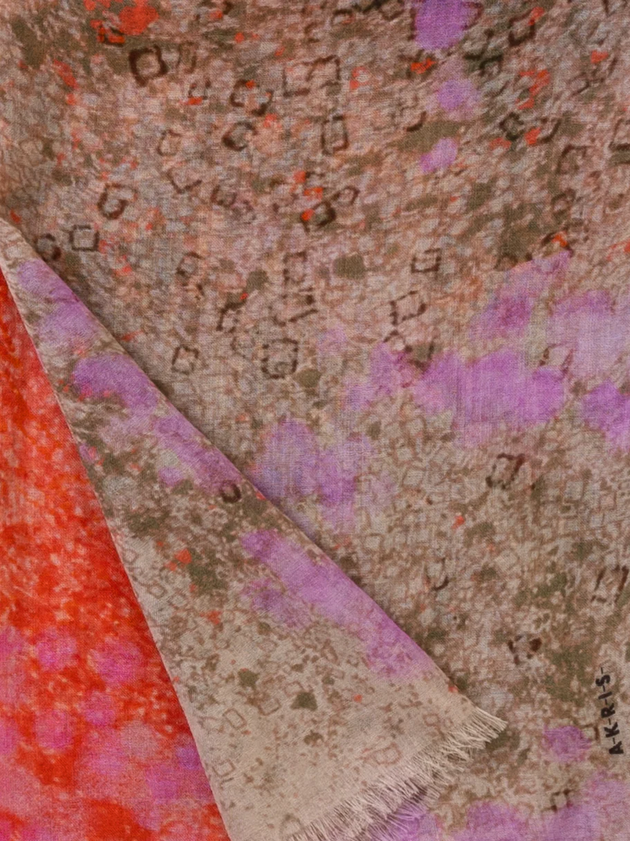 Cashmere Silk Scarf with Waterlilly print - Image 2