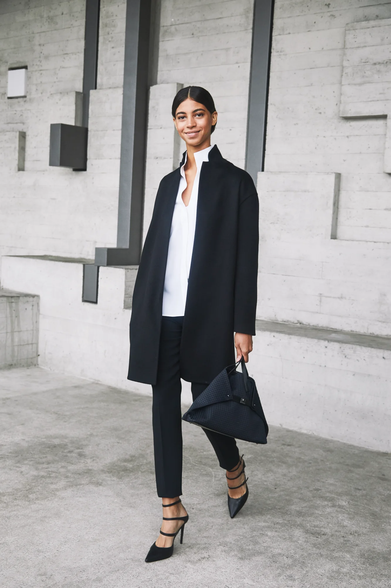 Ai Small Shoulder Tote - Image 2