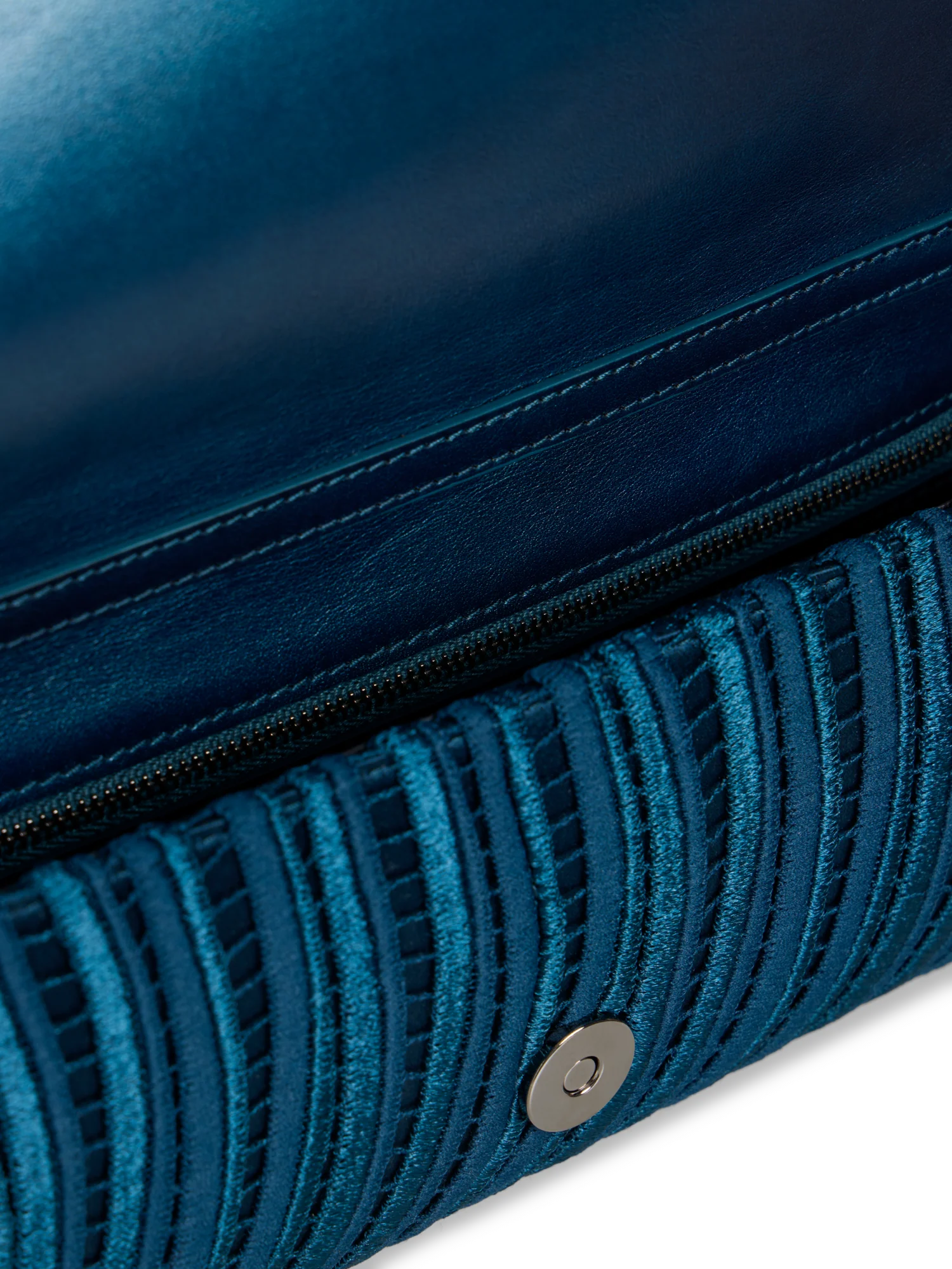 Anouk Small Trapezoid Clutch - Image 5