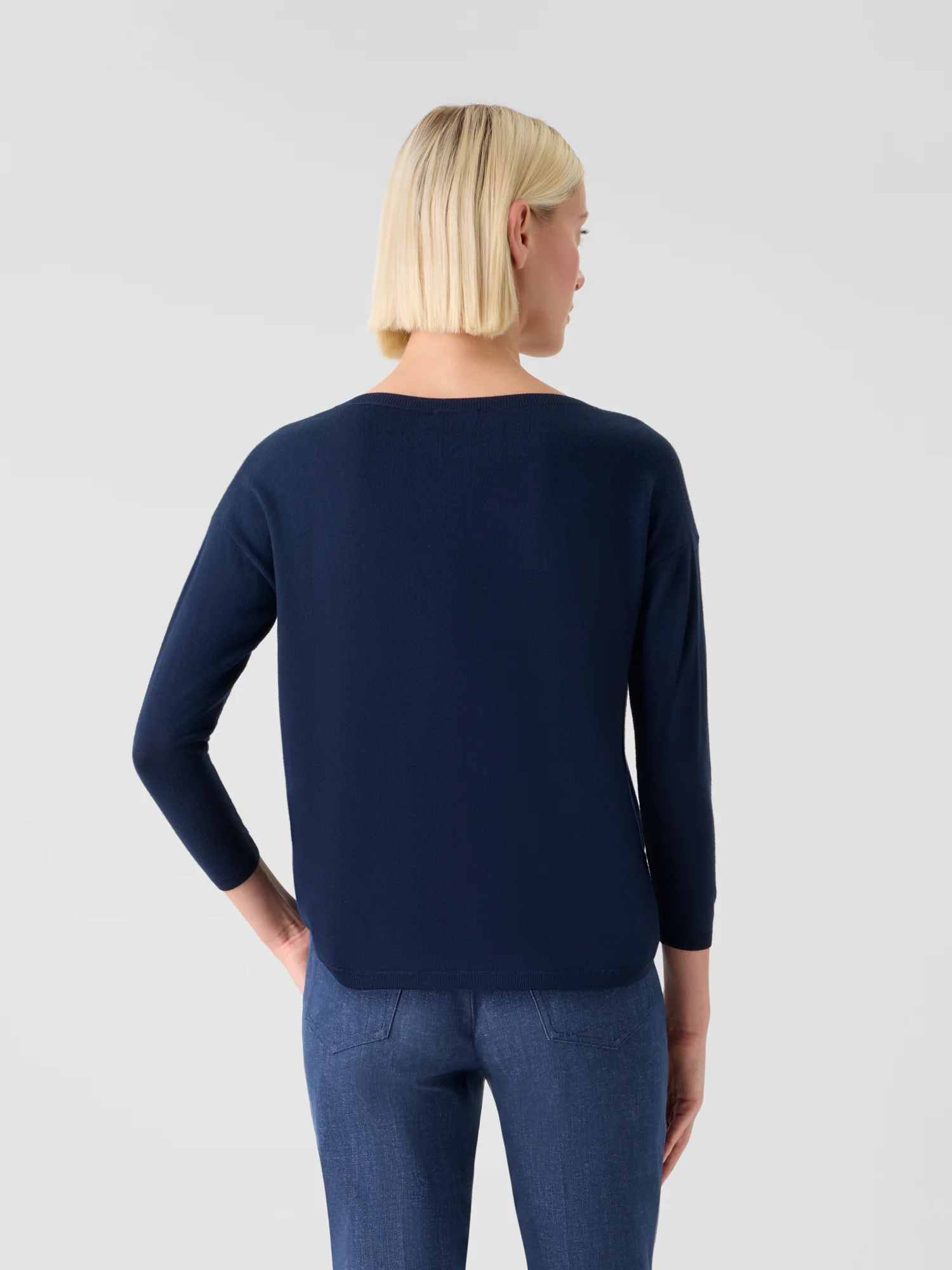 Fine Merino Wool Signature Knit Sweater - Image 5