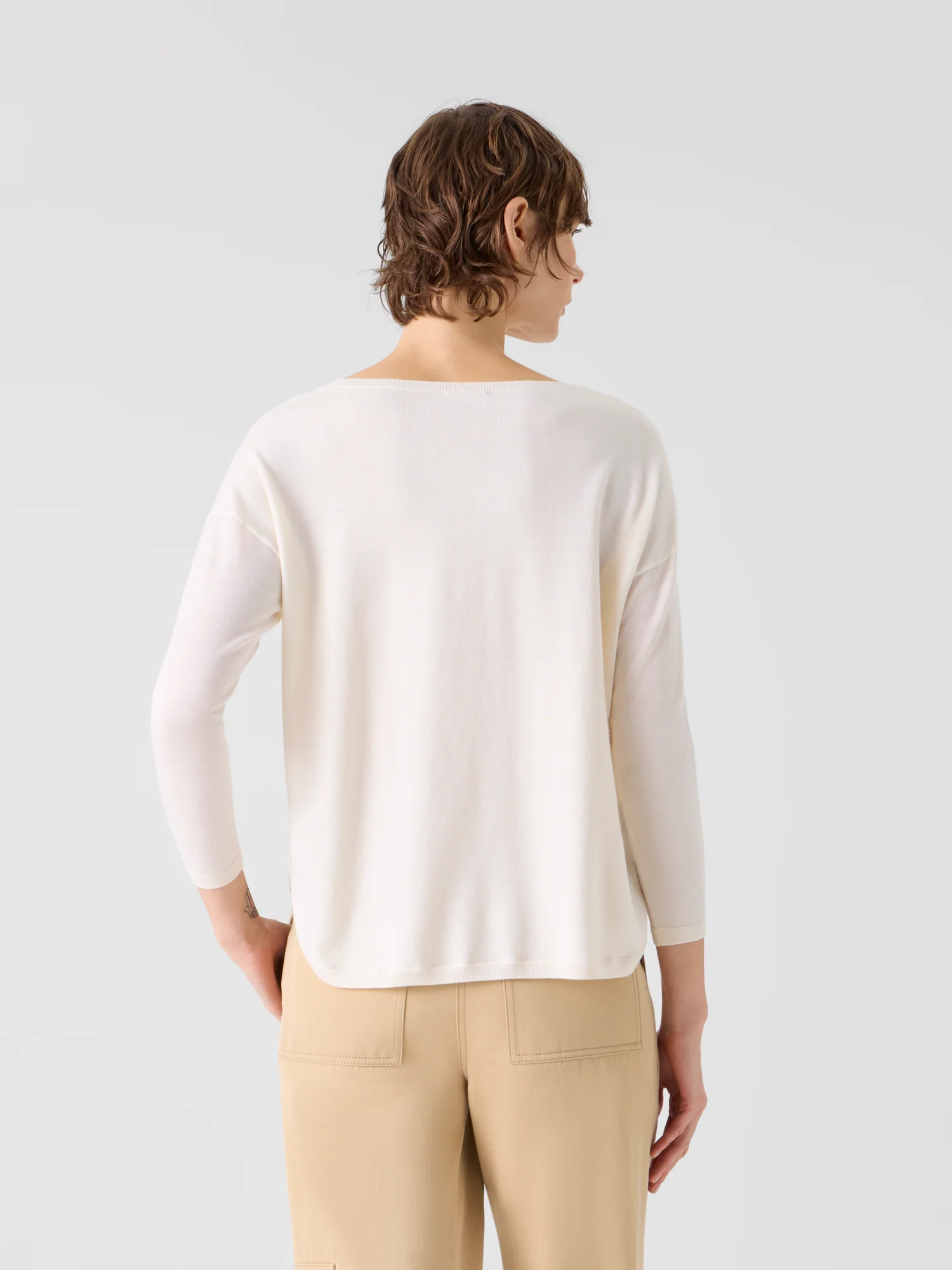 Fine Merino Wool Signature Knit Sweater - Image 6
