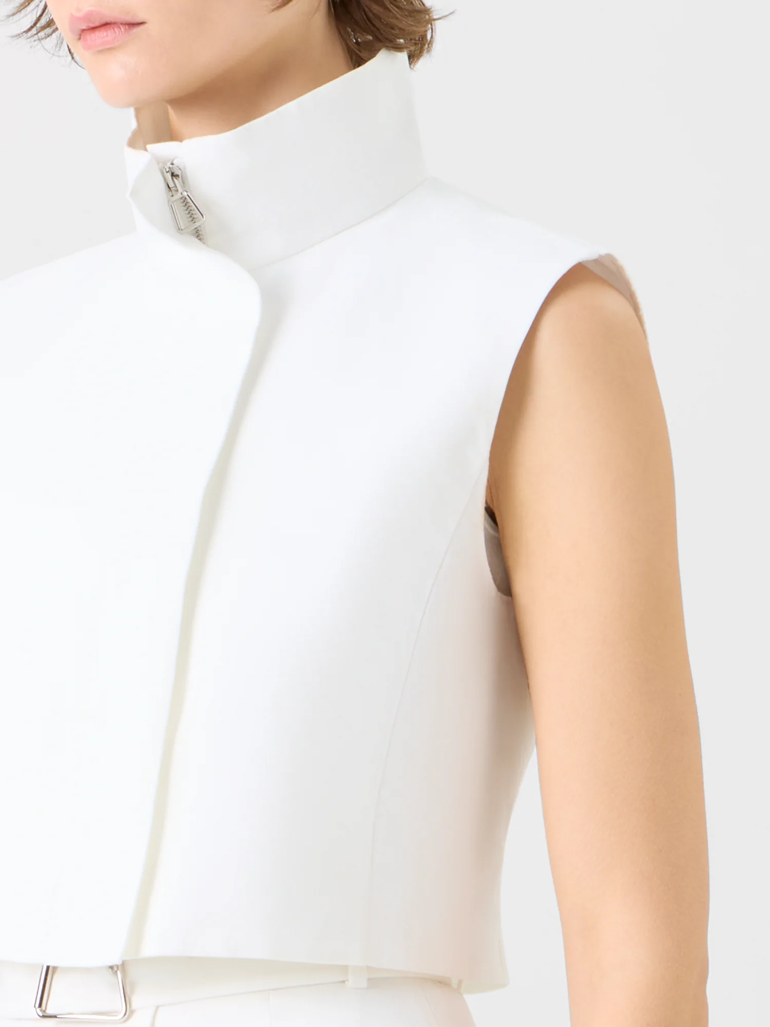 Hester Structured Short Cotton Double-Face Gilet - Image 4