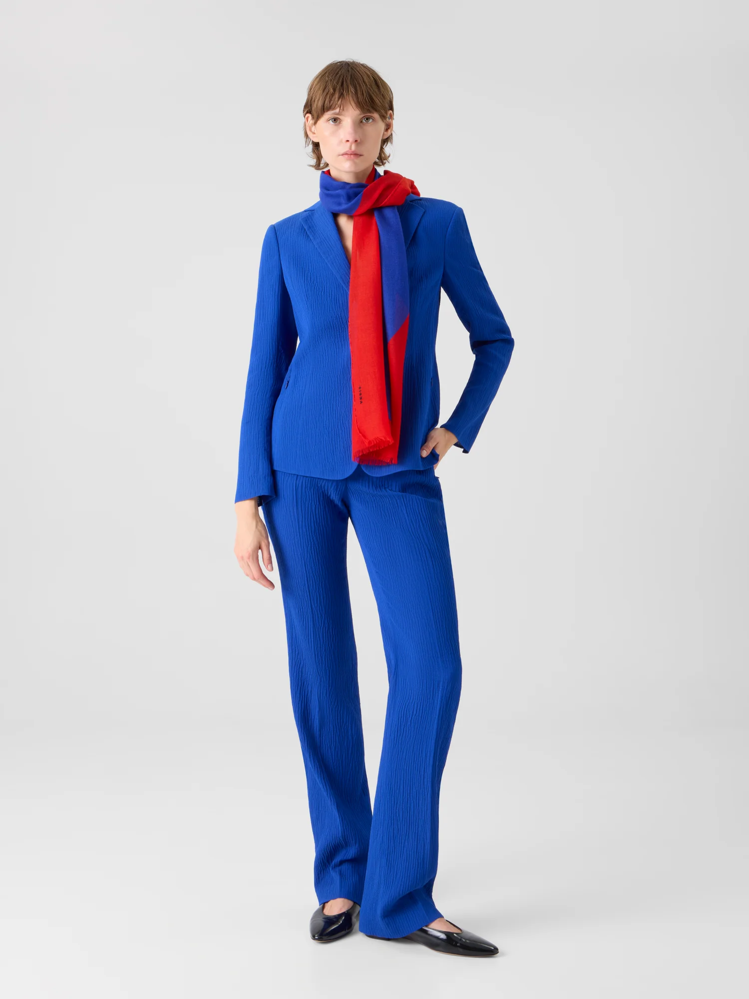 Lavino Tailored Jacket in Structured Cotton Silk - Image 4