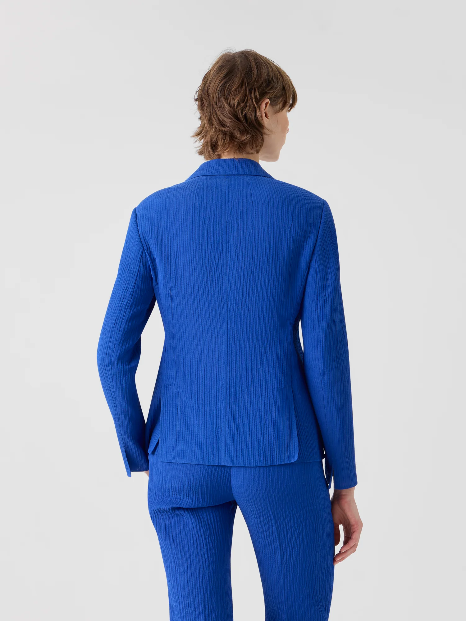 Lavino Tailored Jacket in Structured Cotton Silk - Image 7