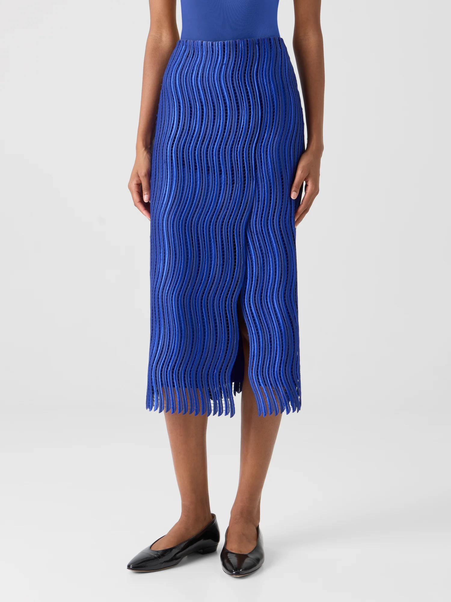 Midi Pencil Skirt in Wave Guipure - Image 3