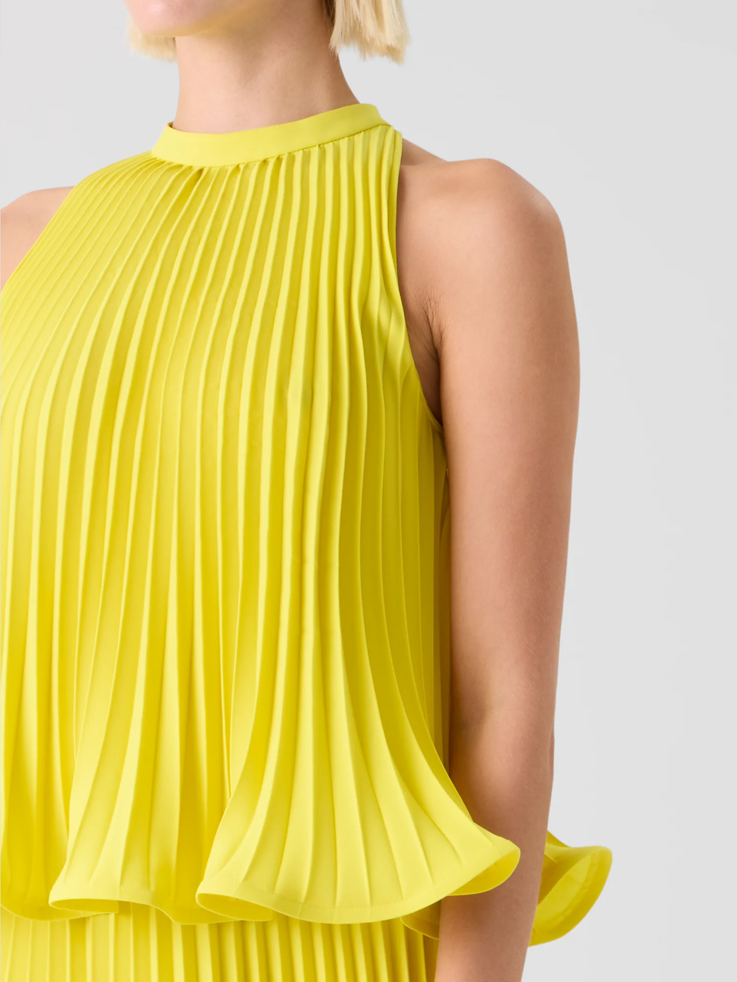 Plissé Crêpe Halter Top - Image 4