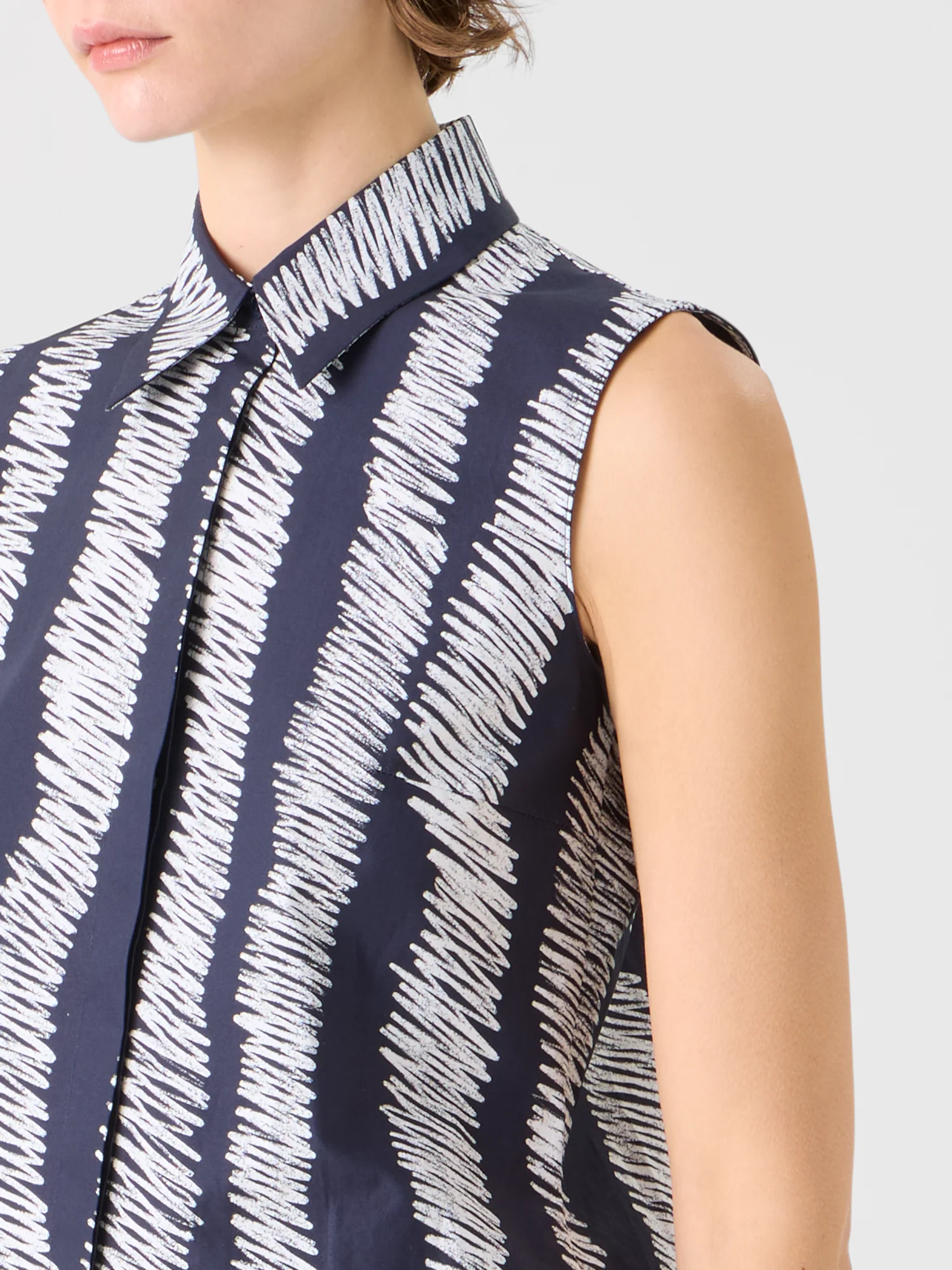 Scribble Wave Print Cotton Blouse - Image 4