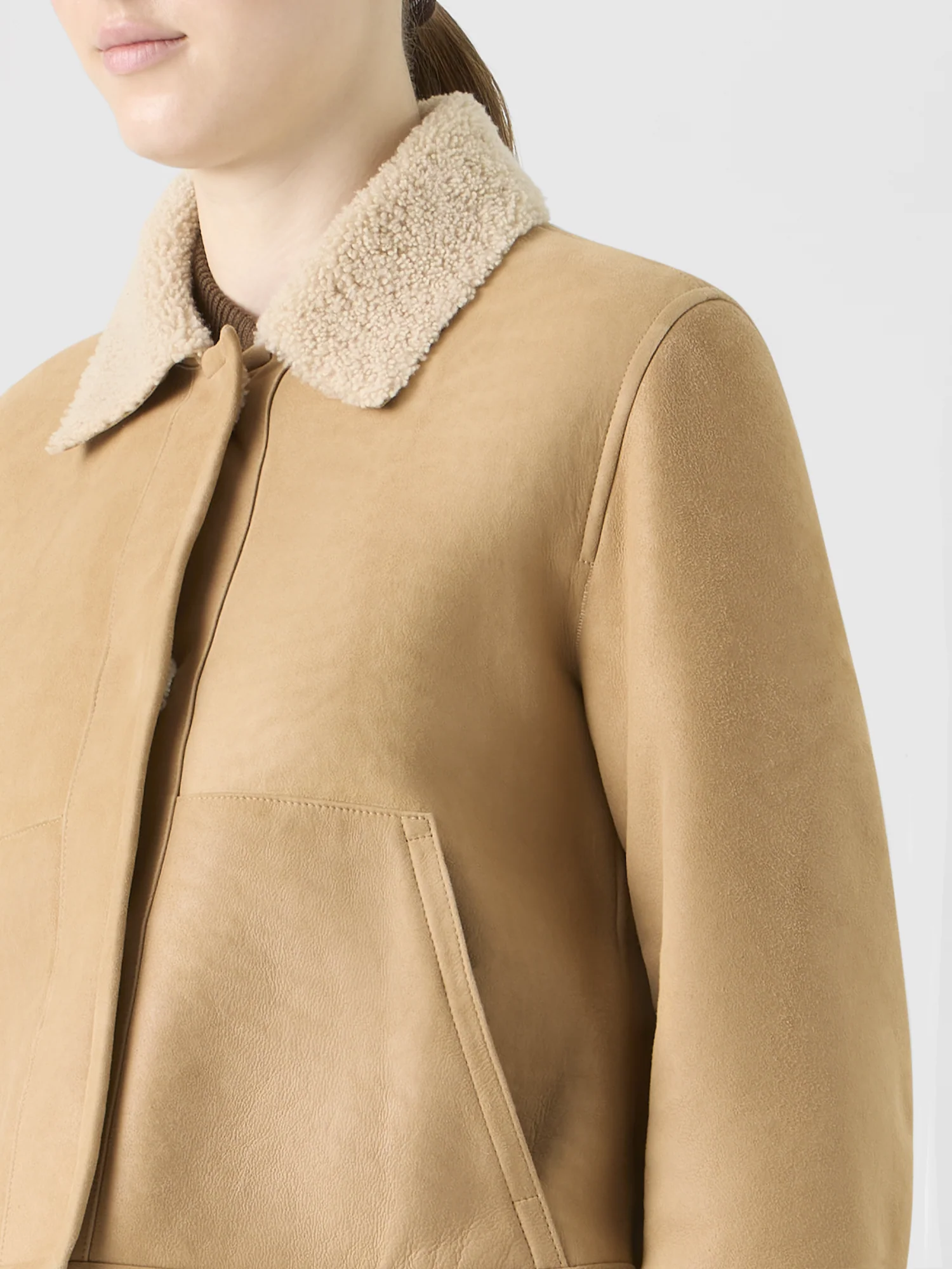 Short Shearling Jacket with Fur Collar and Cuffs - Image 4