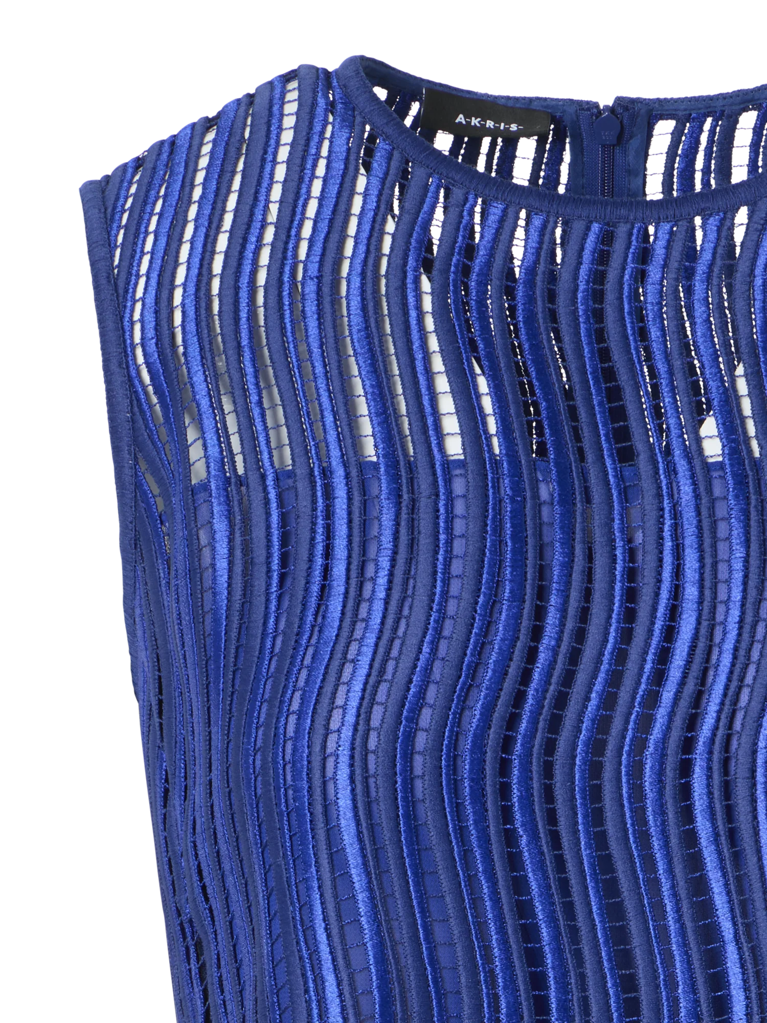 Sleeveless Blouse in Wave Guipure - Image 4